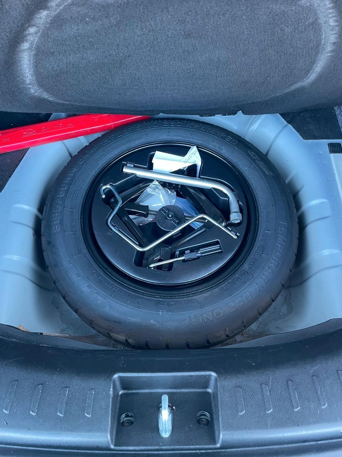 Lancia Ypsilon 1.0 FireFly 5 porte S&S Hybrid Silver Plus