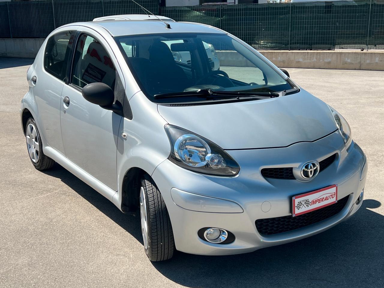 Toyota Aygo 1.0 12V VVT-i 5 porte Now