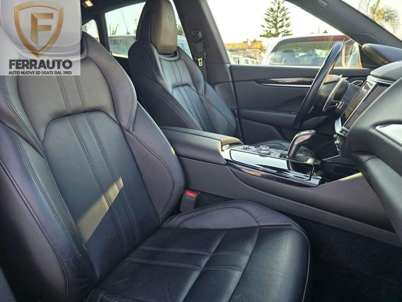 MASERATI LEVANTE V6 350 CV AWD Modena Italiana