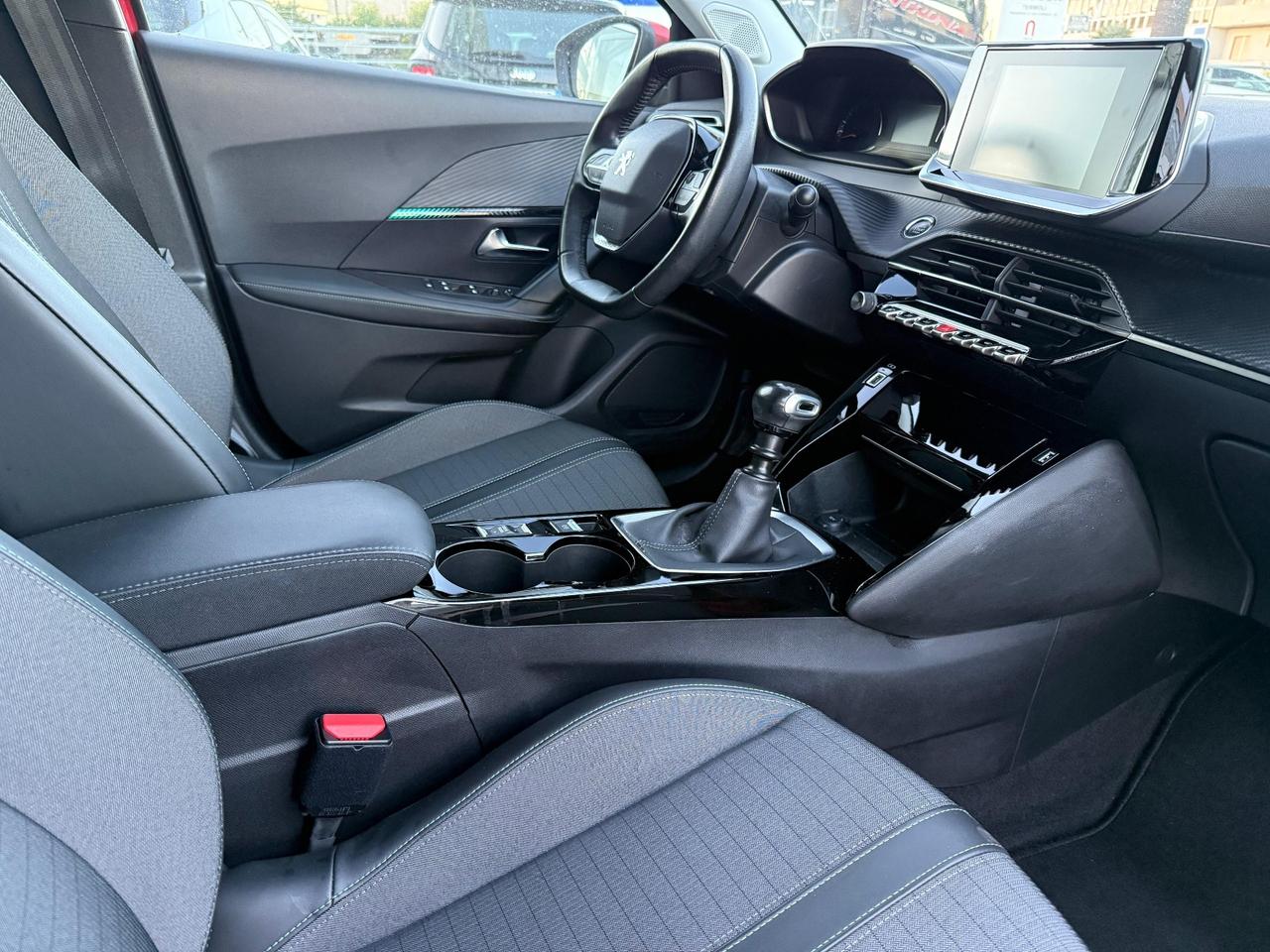 Peugeot 2008 BlueHDi 100 S&S Allure Navi Pack