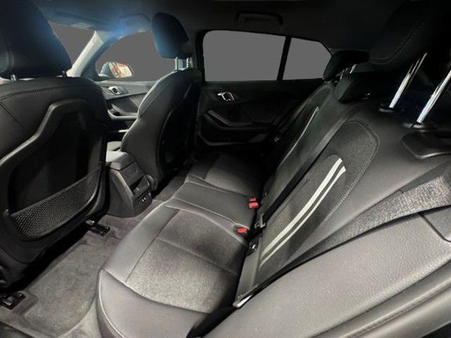 BMW 116 i 5p. Business Advantage