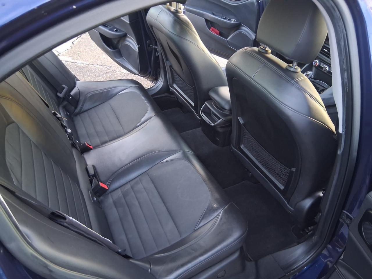 Alfa Romeo Giulia 2.2 Turbodiesel 150 CV