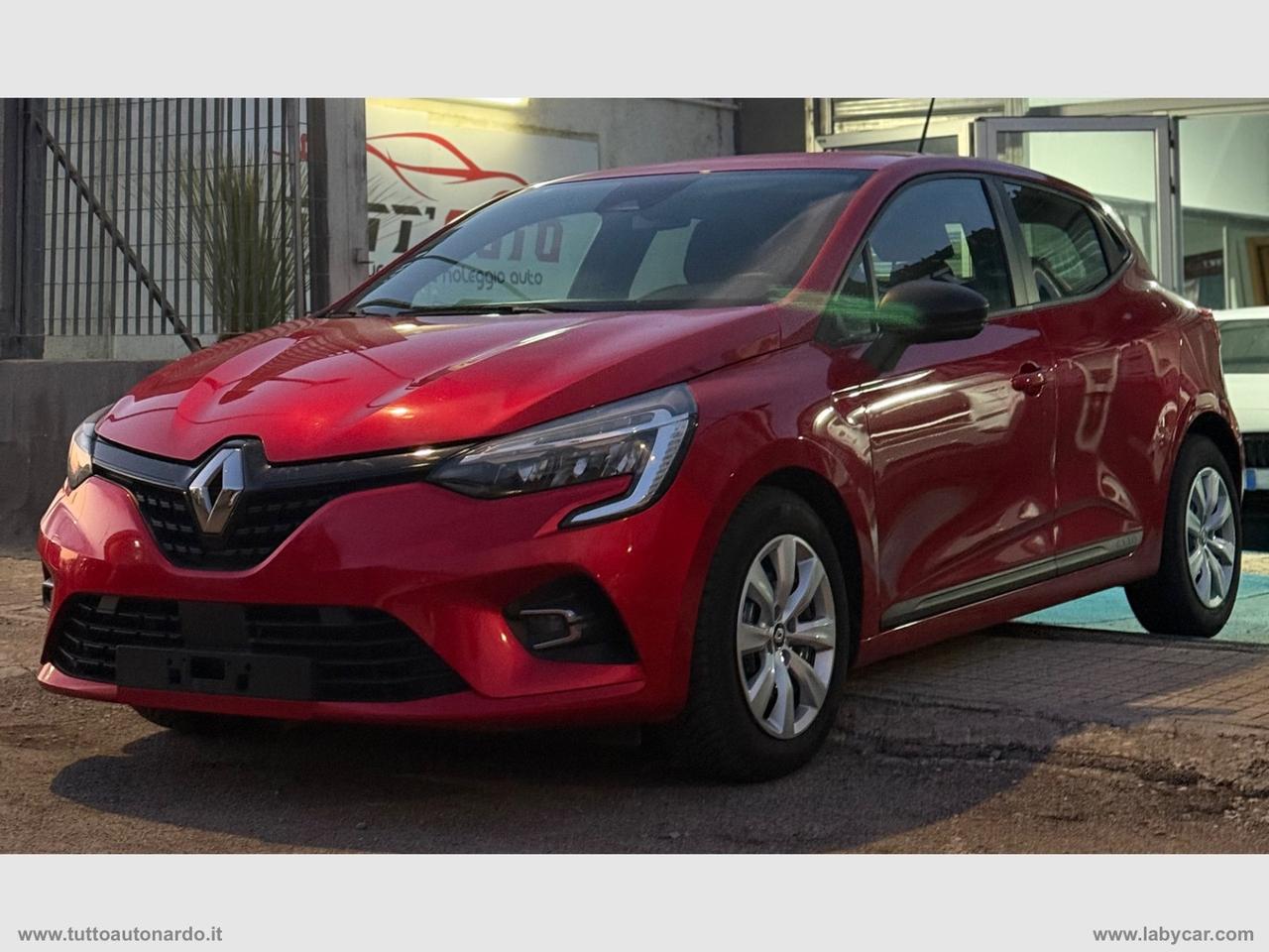 RENAULT Clio dCi 8V 90CV 5p. Moschino Life