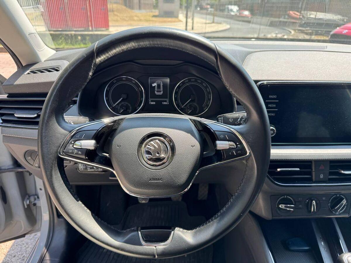 Skoda Kamiq 1.0 g-tec Ambition 90cv