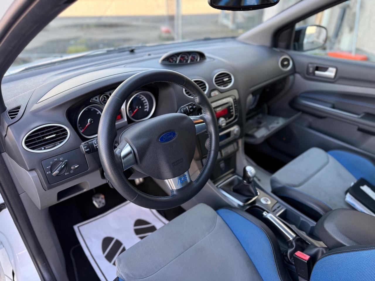 Ford Focus RS MK2 WHITE EDITION 2.5 5 CILINDRI TURBO 305CV