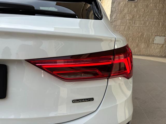 AUDI Q3 SPB SPORTBACK 40TDI S tronic S line Identity Black