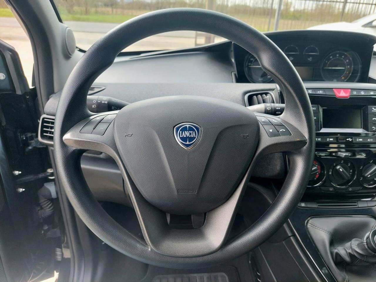 LANCIA Ypsilon 1.0 FireFly Hybrid Silver - 2023