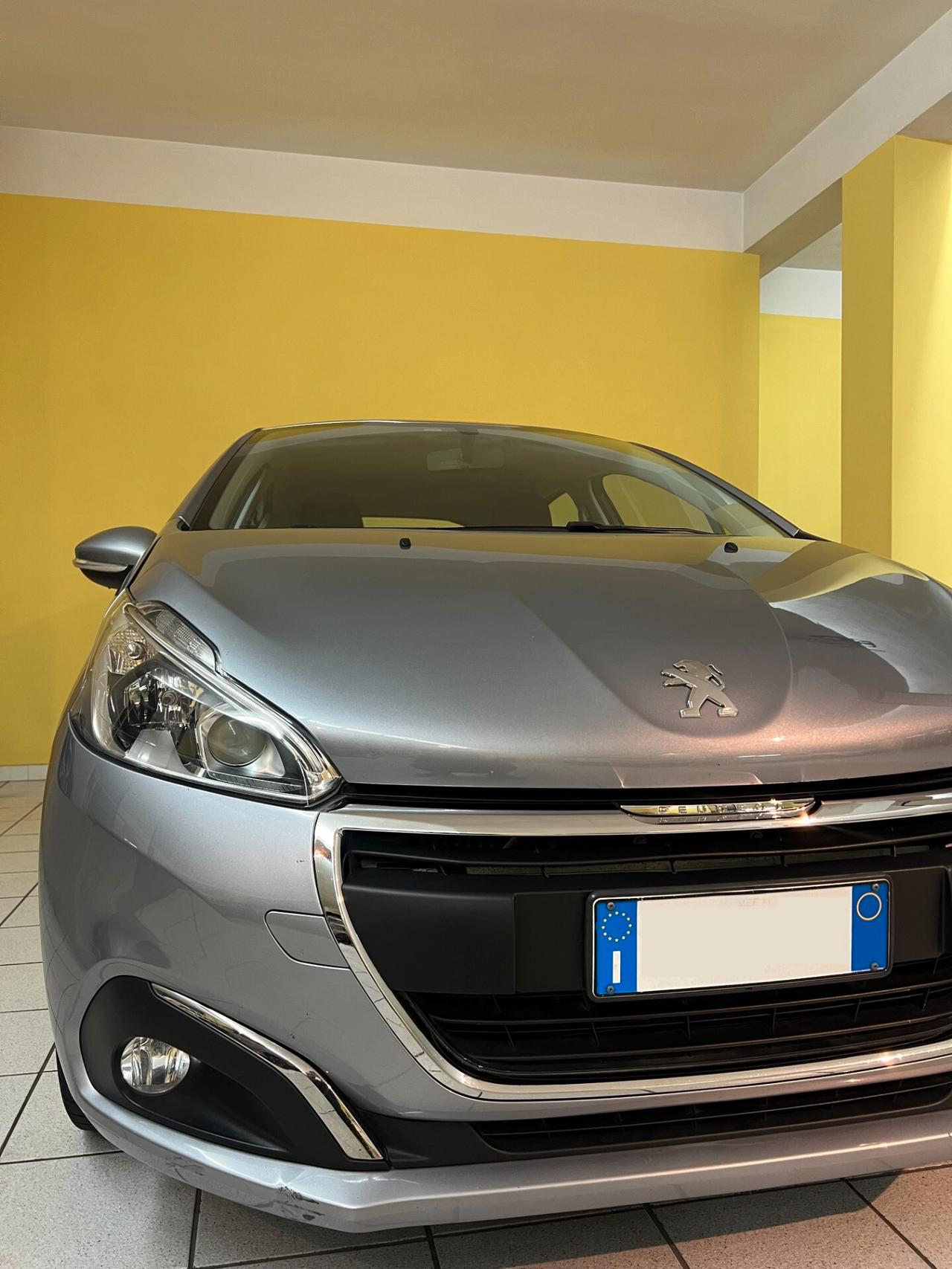 Peugeot 208 BlueHDi 100 S&S 5 porte Allure