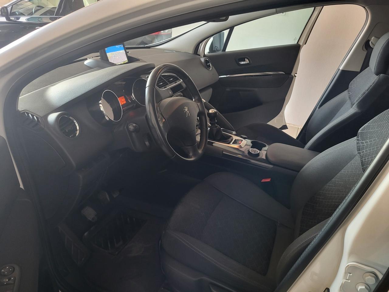 Peugeot 3008 BlueHDi 120 S&S Business