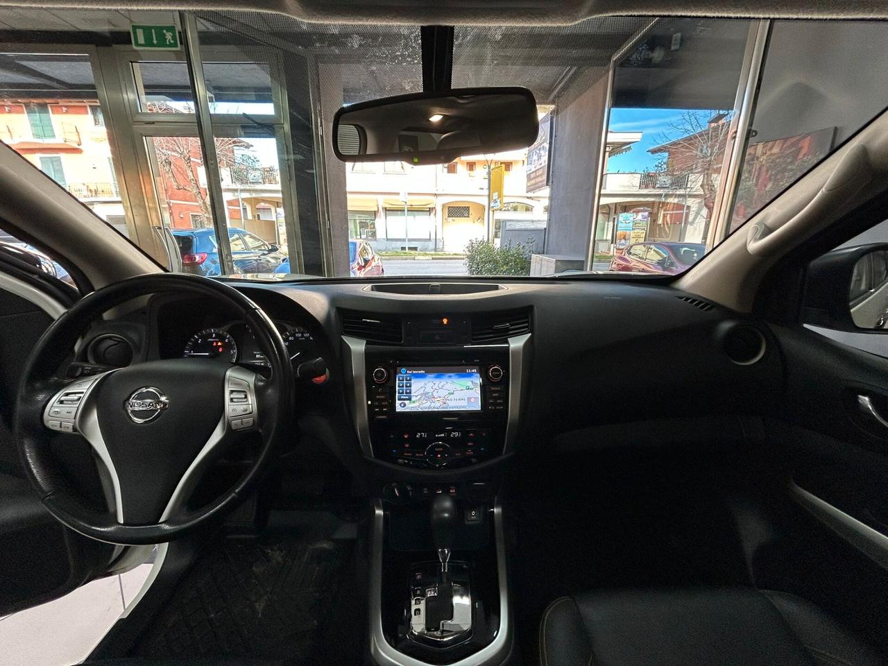 Nissan Navara 2.3 dCi 4WD D. Cab N-Connecta auto