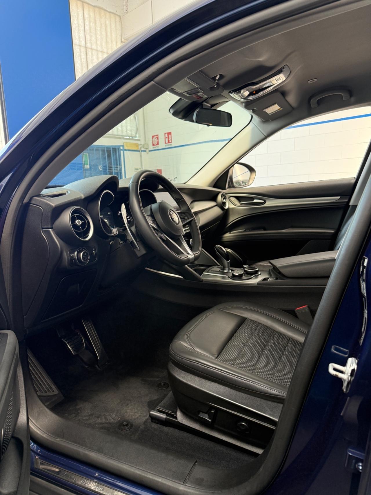 Alfa Romeo Stelvio 2.2 Turbodiesel 210 CV AT8 Q4 Super