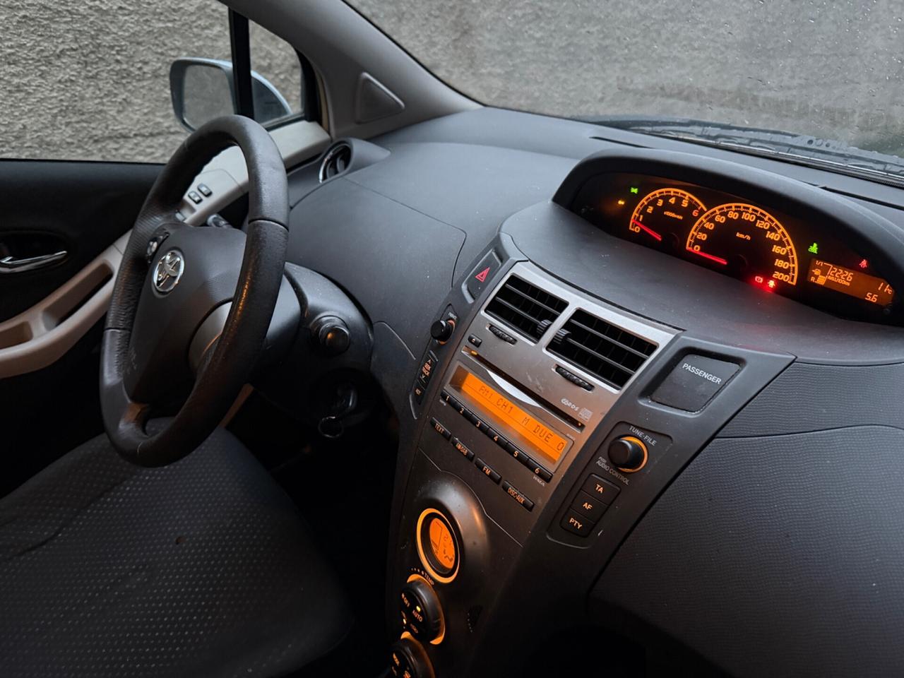 Toyota Yaris 1.4 D-4D DPF diesel solo export