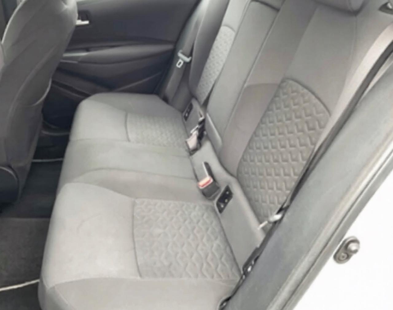 Toyota Corolla Touring Sports 1.8 Hybrid Business Tech