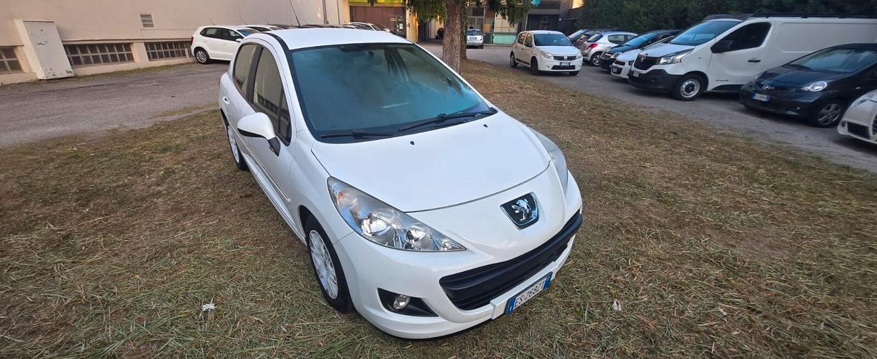 Peugeot 207 Plus 1.4 8V 75CV 5p. ECO GPL