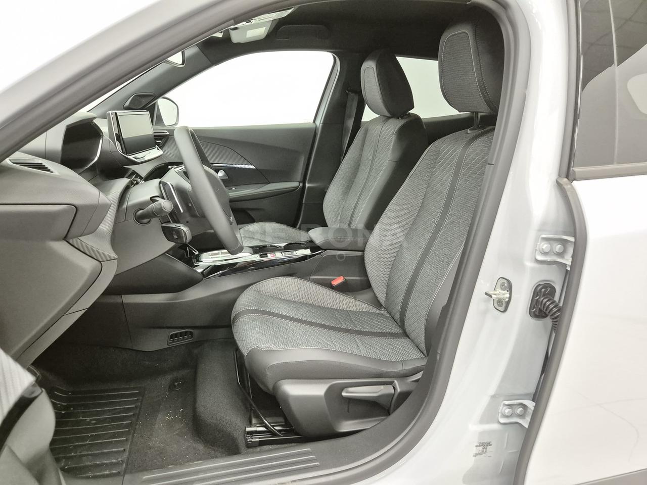 Peugeot 2008 1.2 hybrid allure 145cv e-dcs6