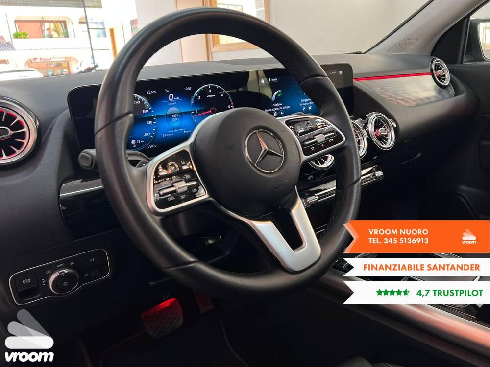MERCEDES GLA (H247) GLA 220 d Automati...