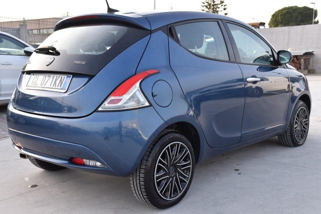 LANCIA Ypsilon 1.0 FireFly 5 porte S&S Hybrid Ecochic Gold