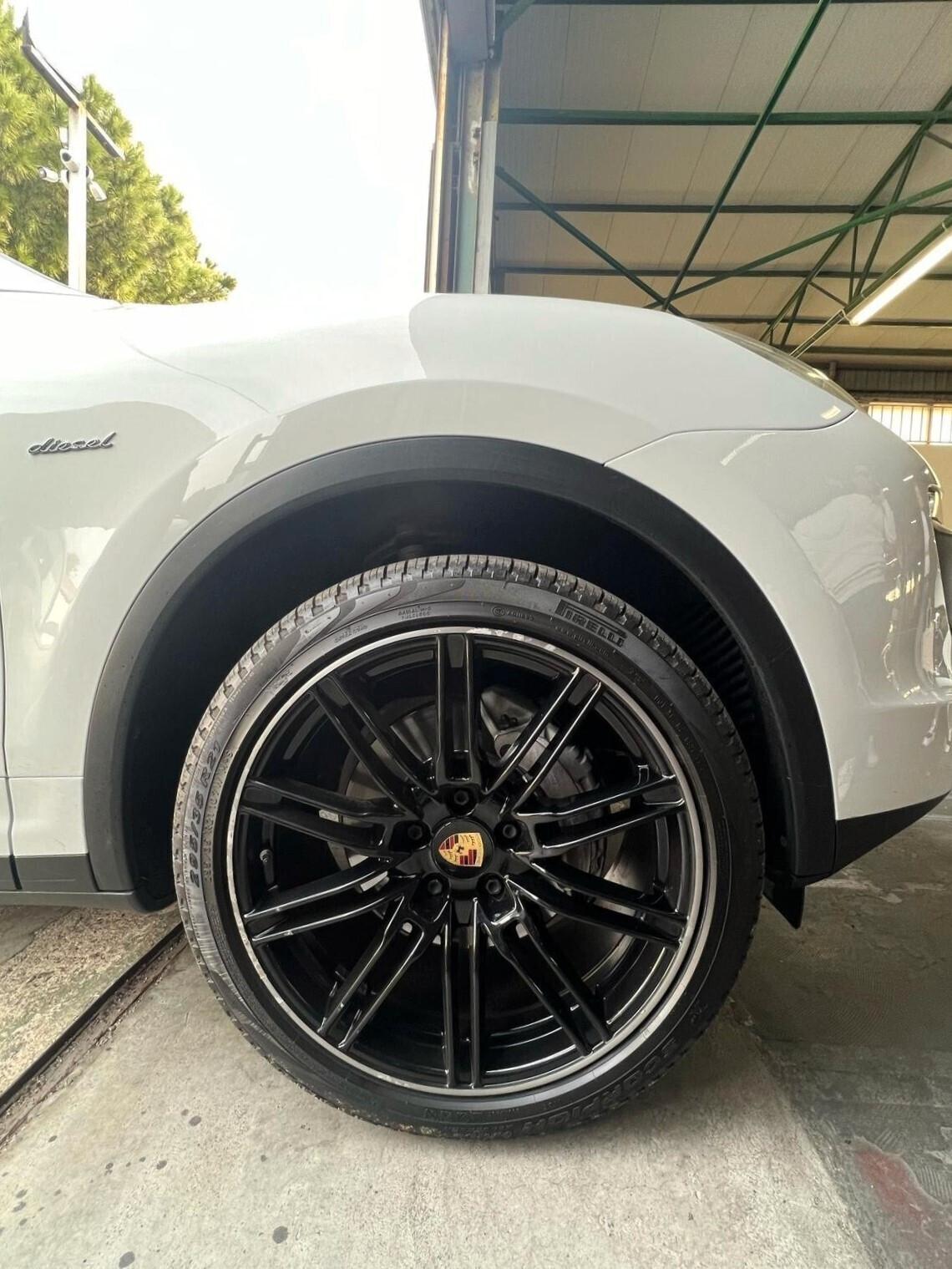 Porsche Cayenne 3.0 Diesel 236CV - 2017