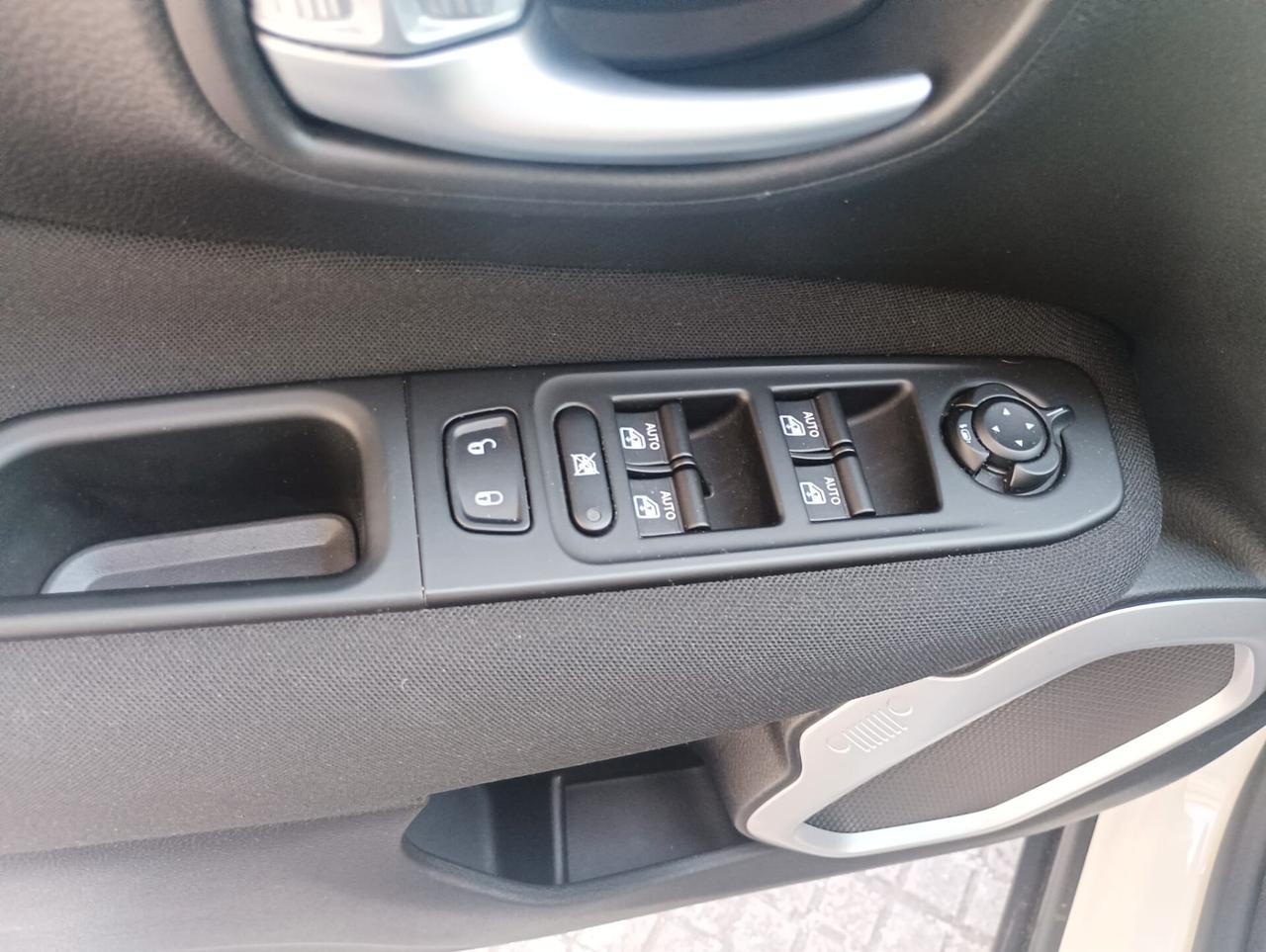 Jeep Renegade 1.6 Mjt 120 CV QuikSilver Edition