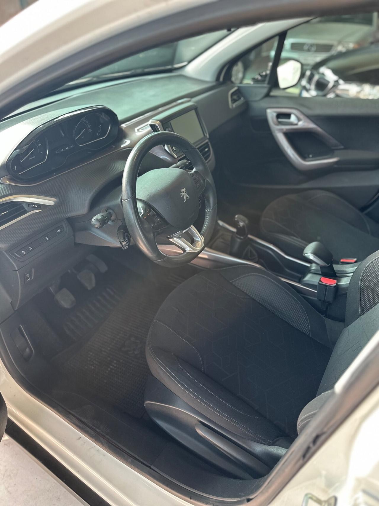 Peugeot 2008 PureTech 82 Allure