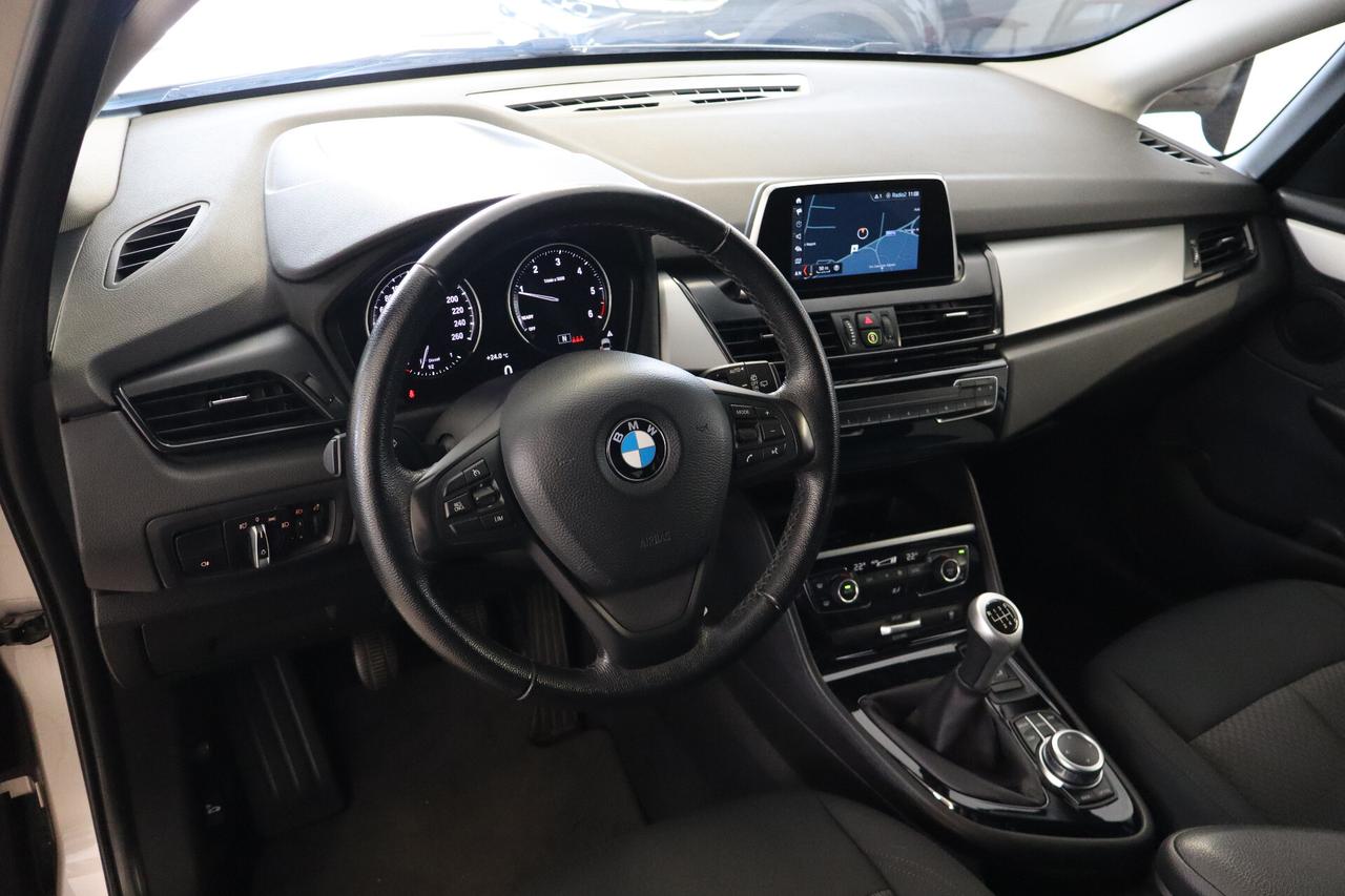 BMW 218d ACTIVE TOURER ADVANTAGE