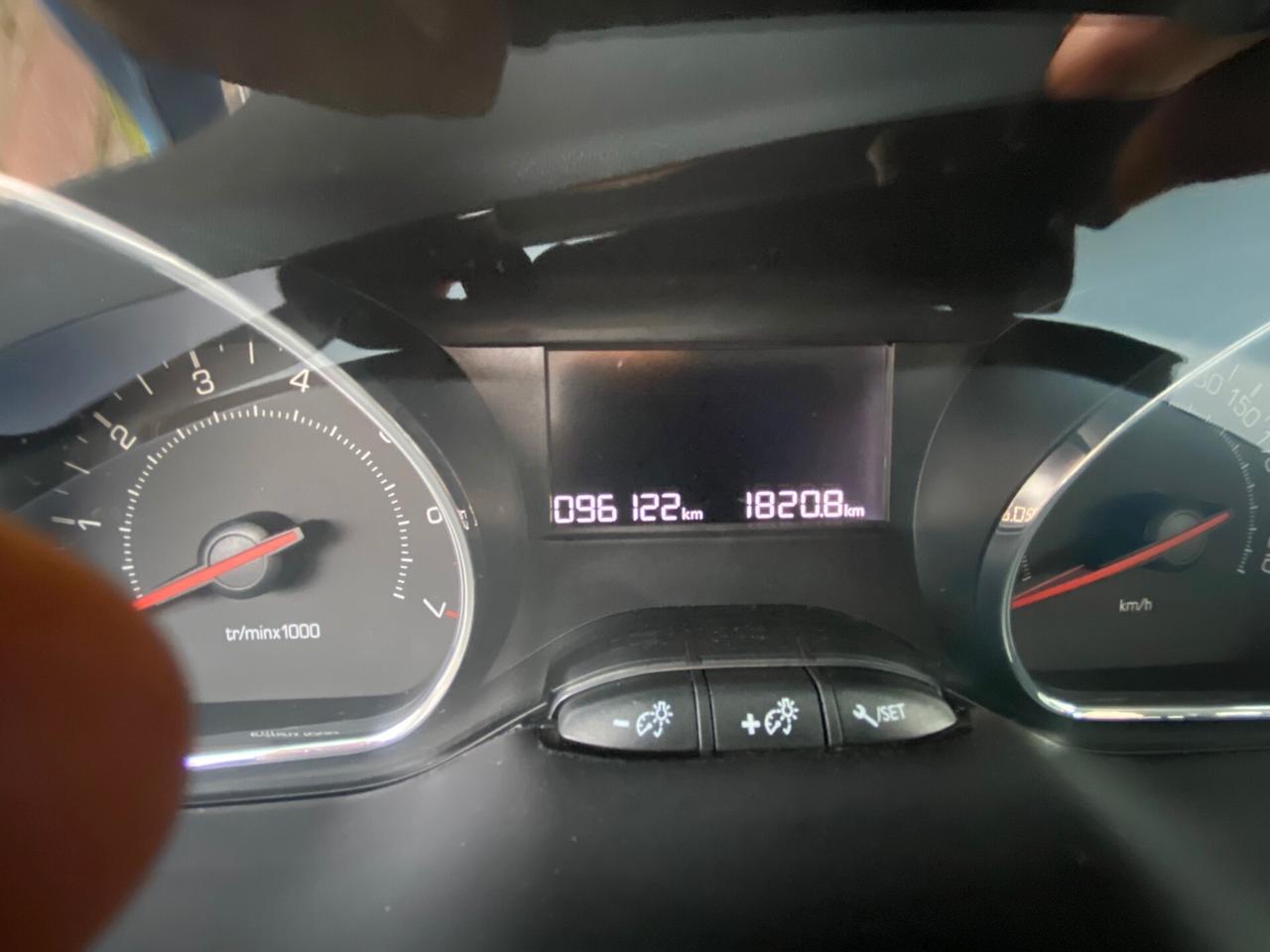 Peugeot 208 1.2 VTi 82 CV 5 porte Active