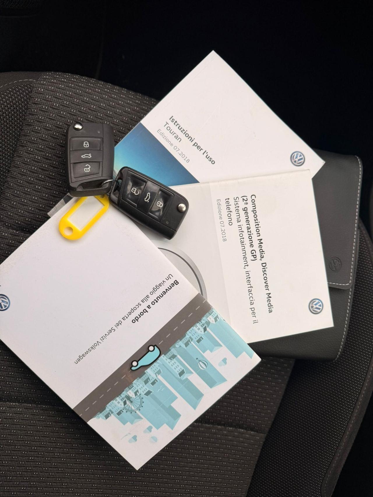 Volkswagen Touran 1.6 TDI 115 CV SCR DSG Executive BlueMotion Tech.