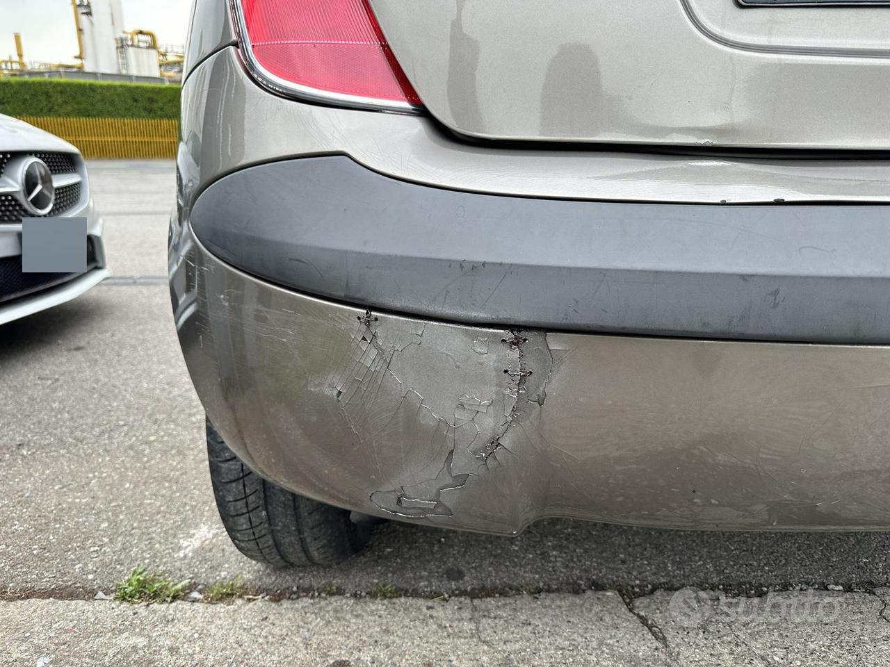 INTERNI BELLI CARROZZERIA QUALCHE SEGNO