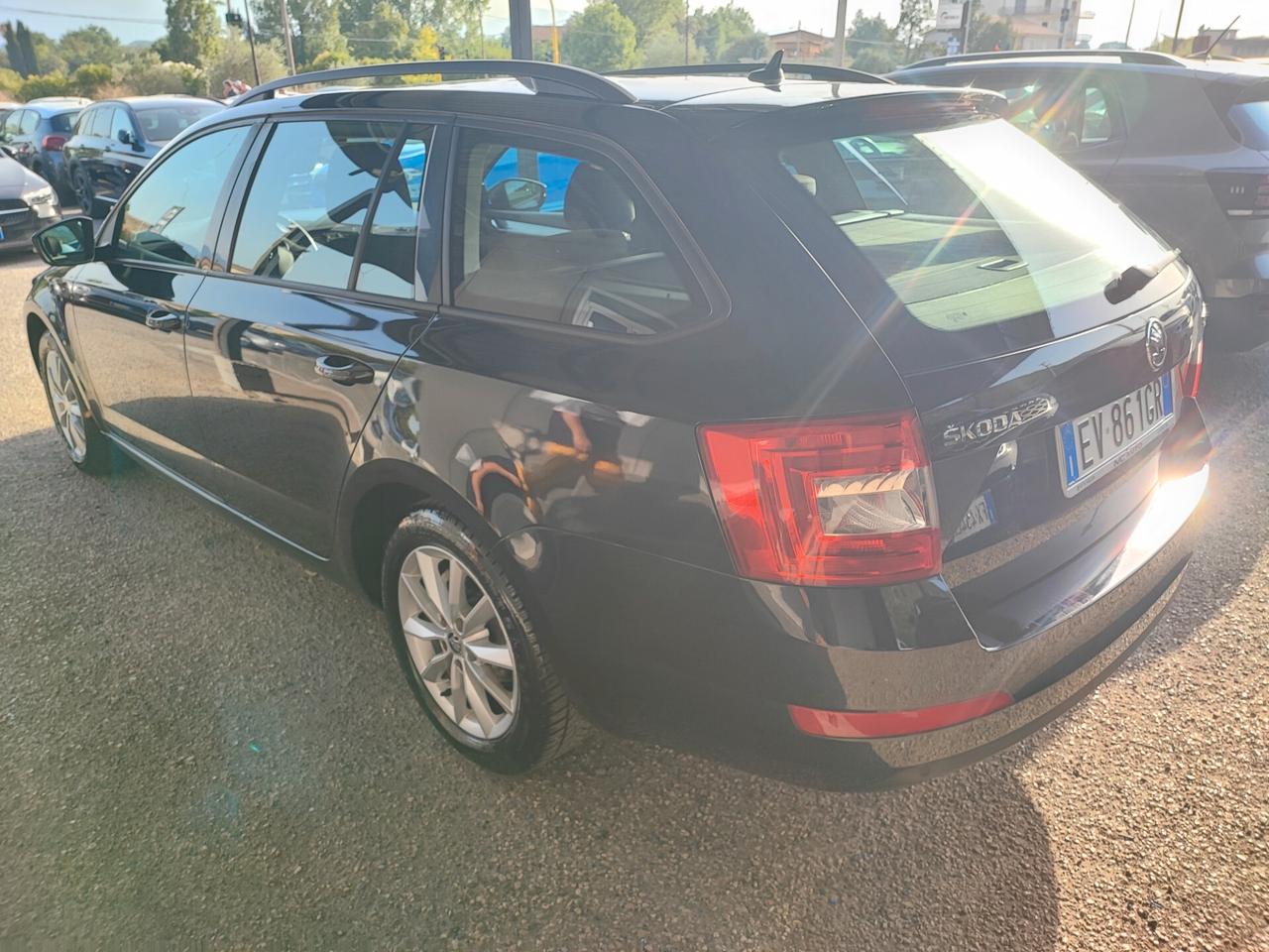 Skoda Octavia 1.6 TDI CR 105 CV Wagon Elegance