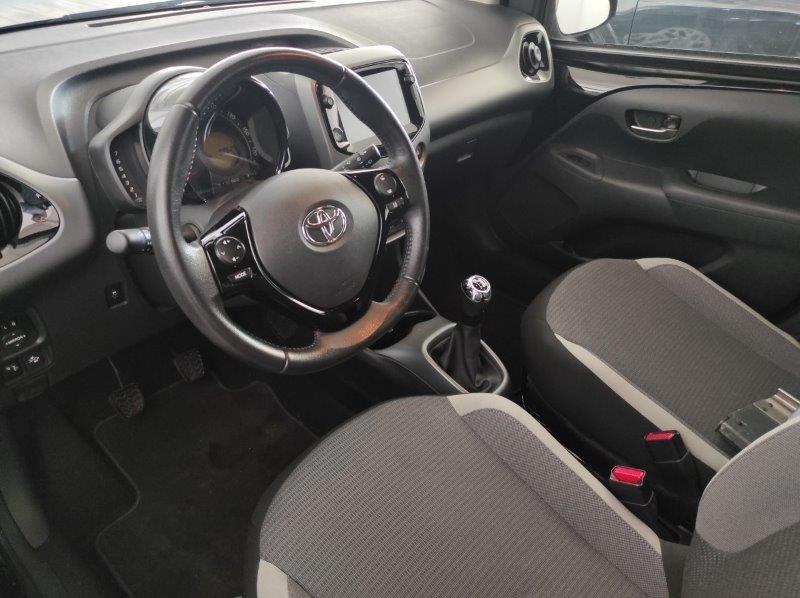 TOYOTA Aygo 2ª serie - Aygo Connect 1.0 VVT-i 72 CV 5 porte x-play