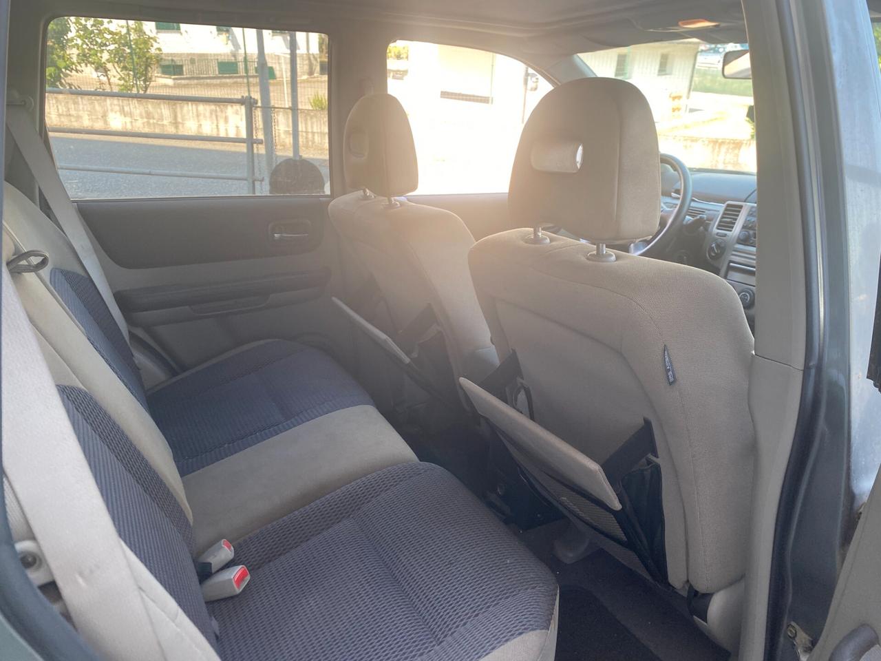 Nissan X-Trail 2.2 dCi Elegance