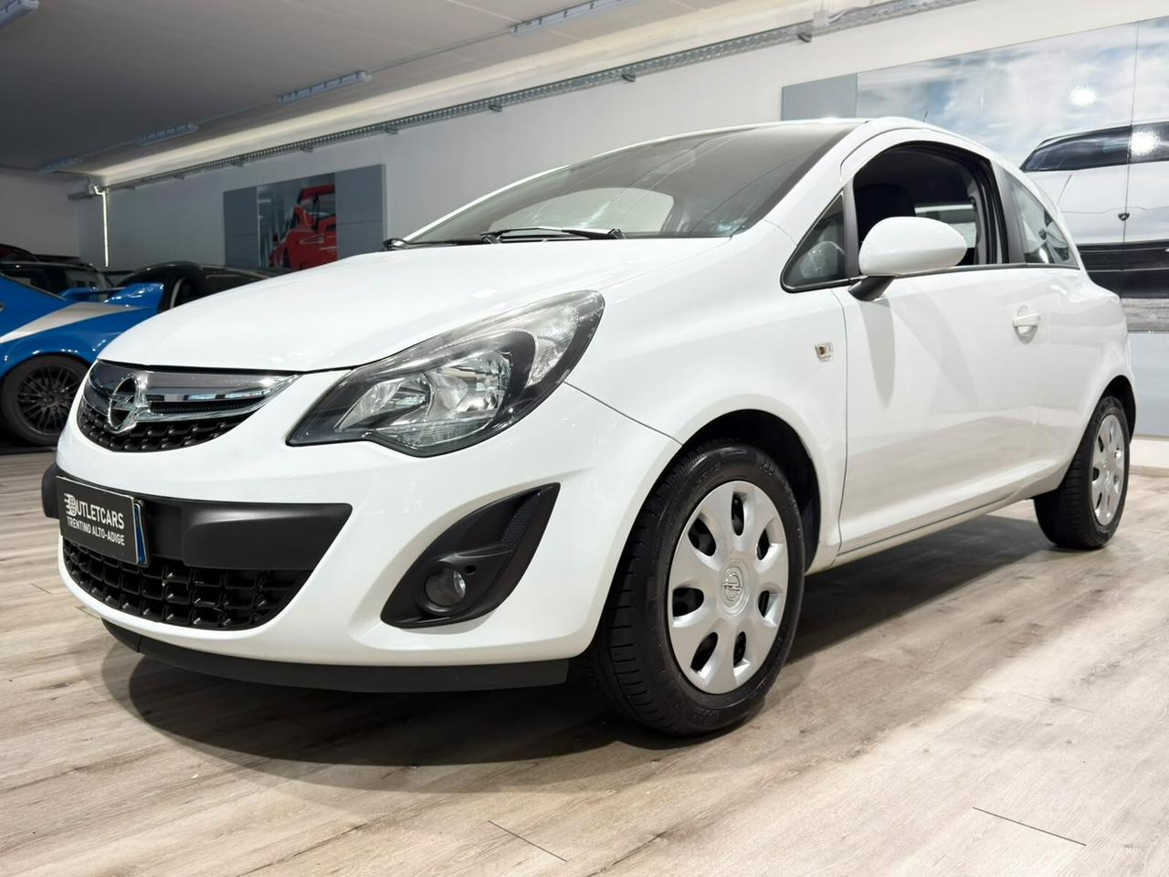 OPEL CORSA 1.2 86cv 110.000km 2014 NEOPATENTATI