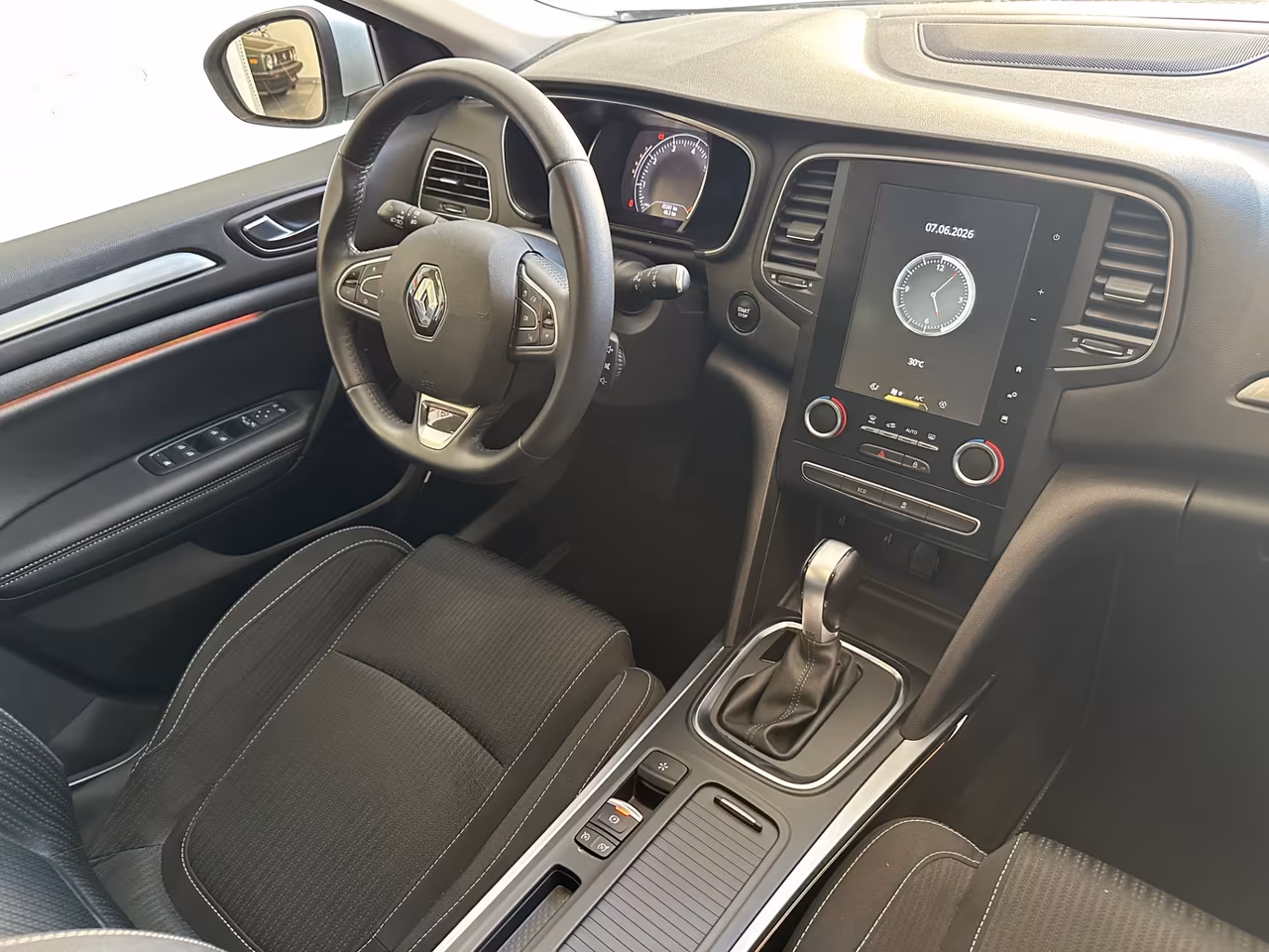 Renault Mégane Sporter TCe 140 CV EDC Intens