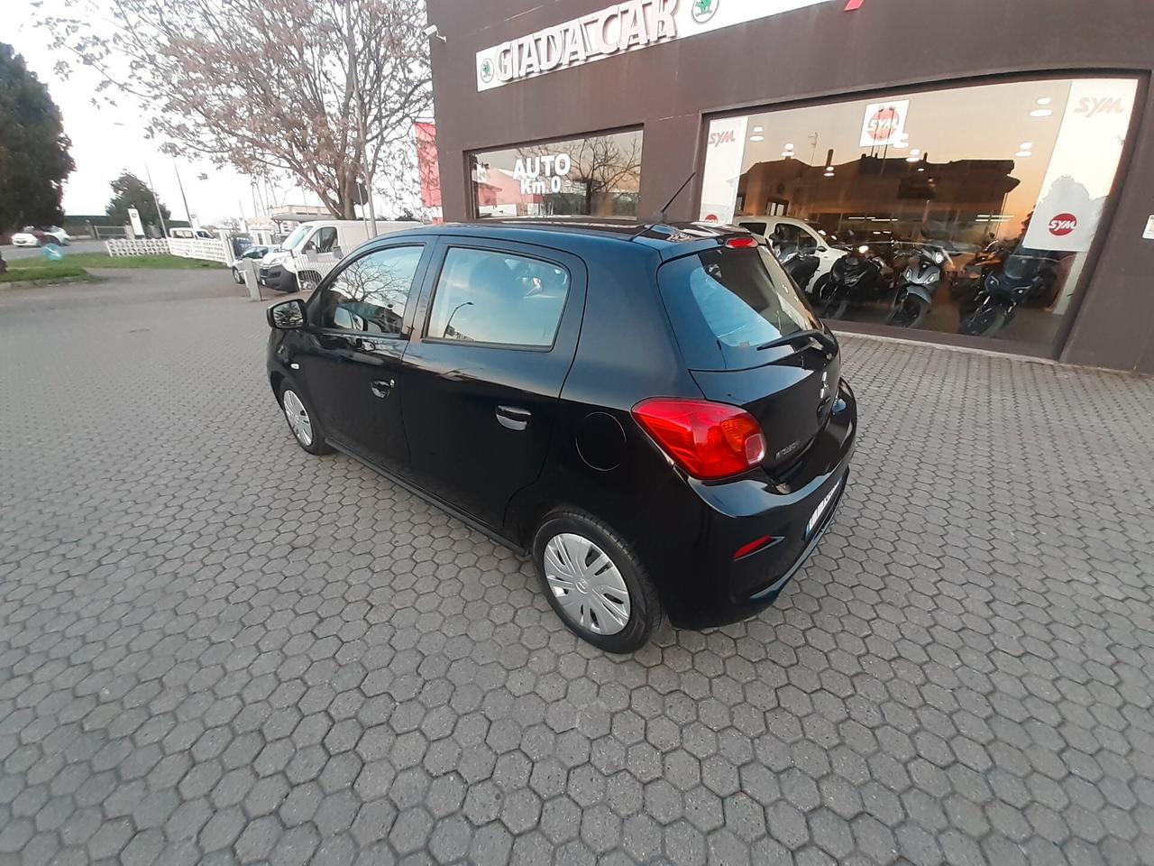 Mitsubishi Space Star 1.0 Invite