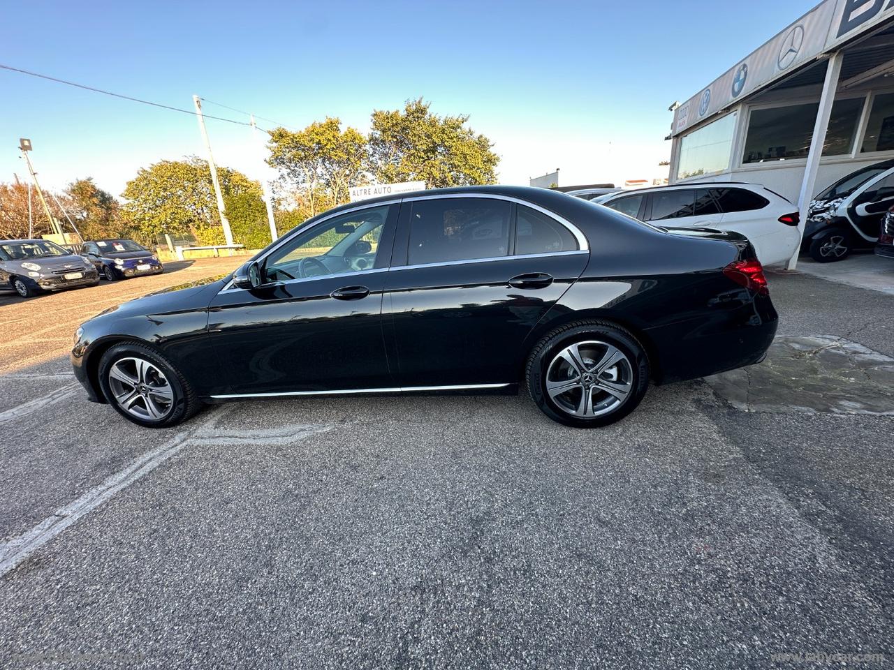 MERCEDES-BENZ E 220 d Premium