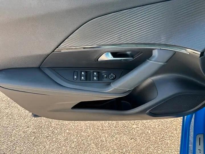 Peugeot 2008 PureTech 130 S&S GT