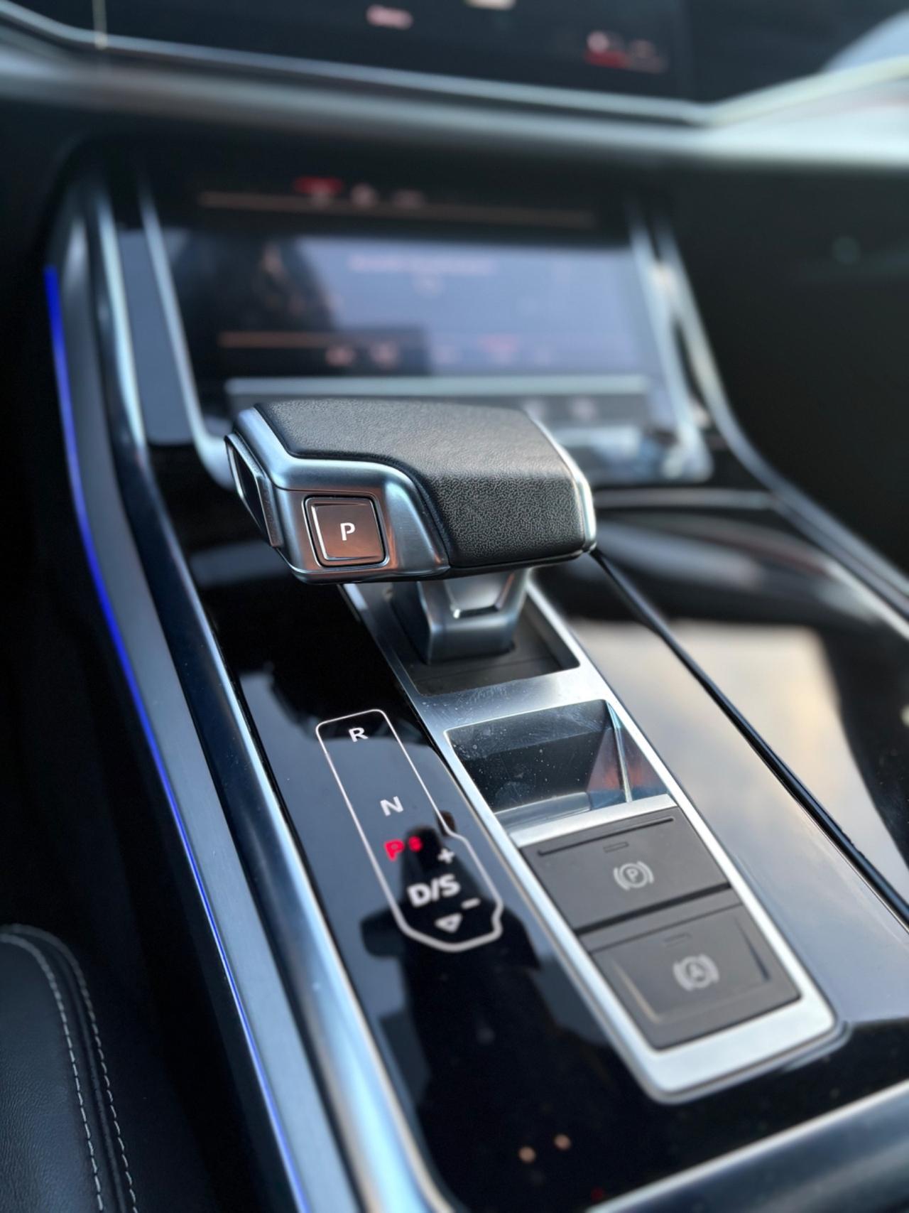 Audi Q8 50 TDI 286 CV quattro tiptronic Sline