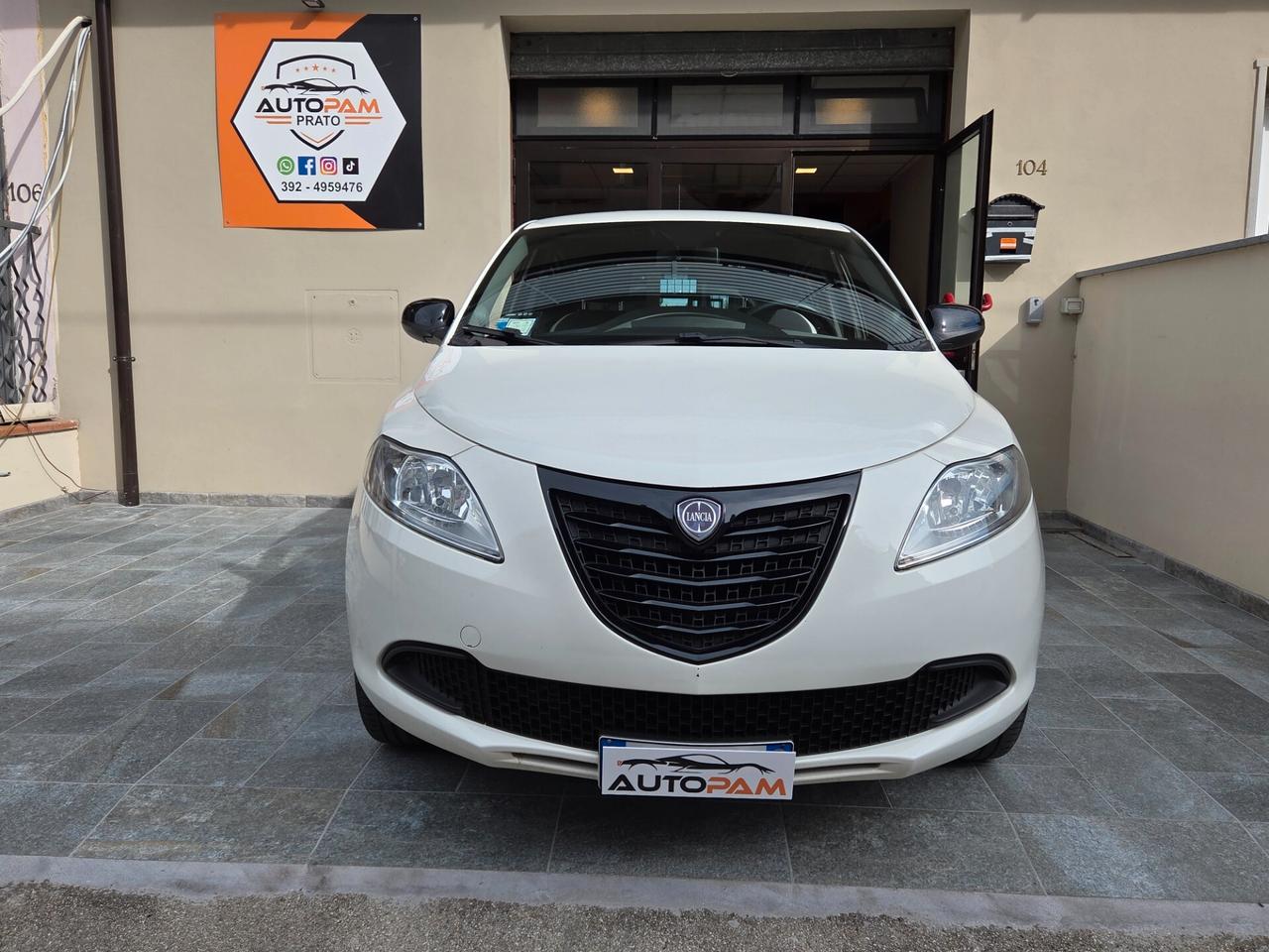 Lancia Ypsilon 0.9 TwinAir 85 CV 5 porte Metano Ecochic Gold