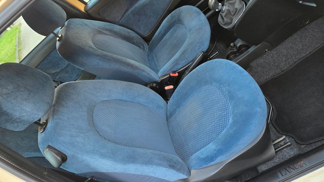 Lancia Ypsilon 1.2 Neopatentati 104600Km Euro4