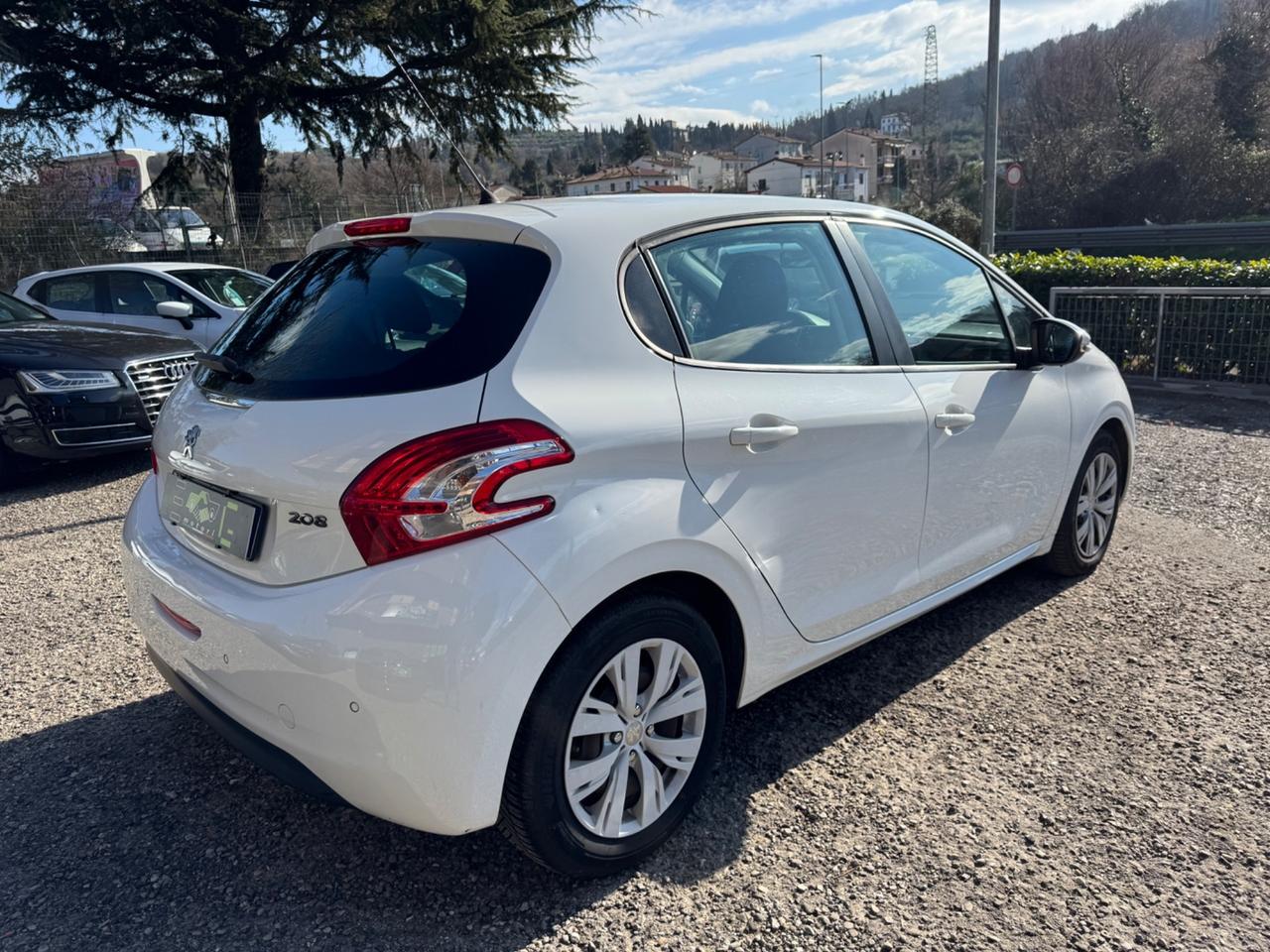 Peugeot 208 1.4 HDi 68 CV 3 porte Allure