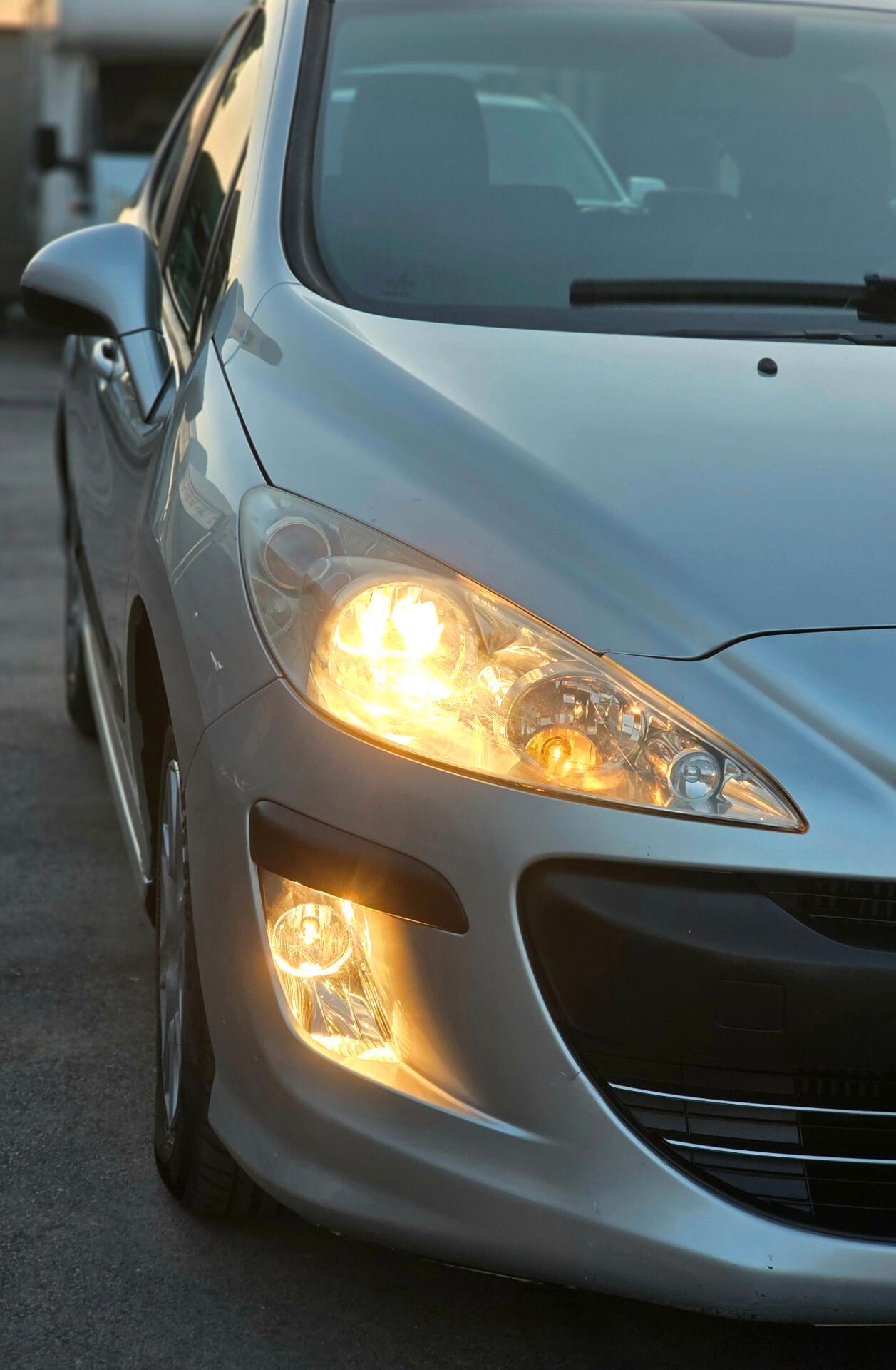 Peugeot 308 1.6 HDi 90CV 5p. Tecno