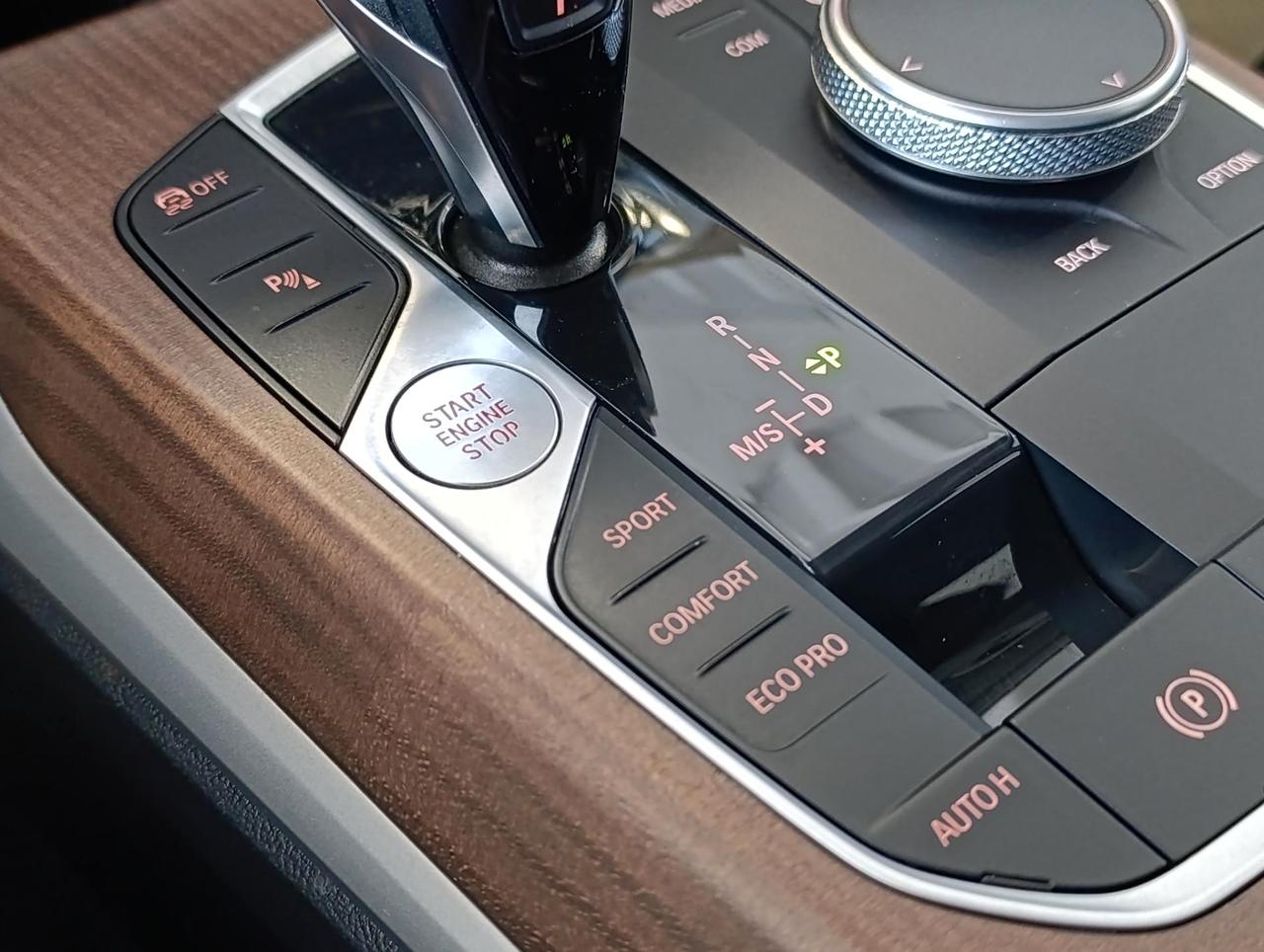 BMW 316 d Touring mhev 48V Business Advantage auto