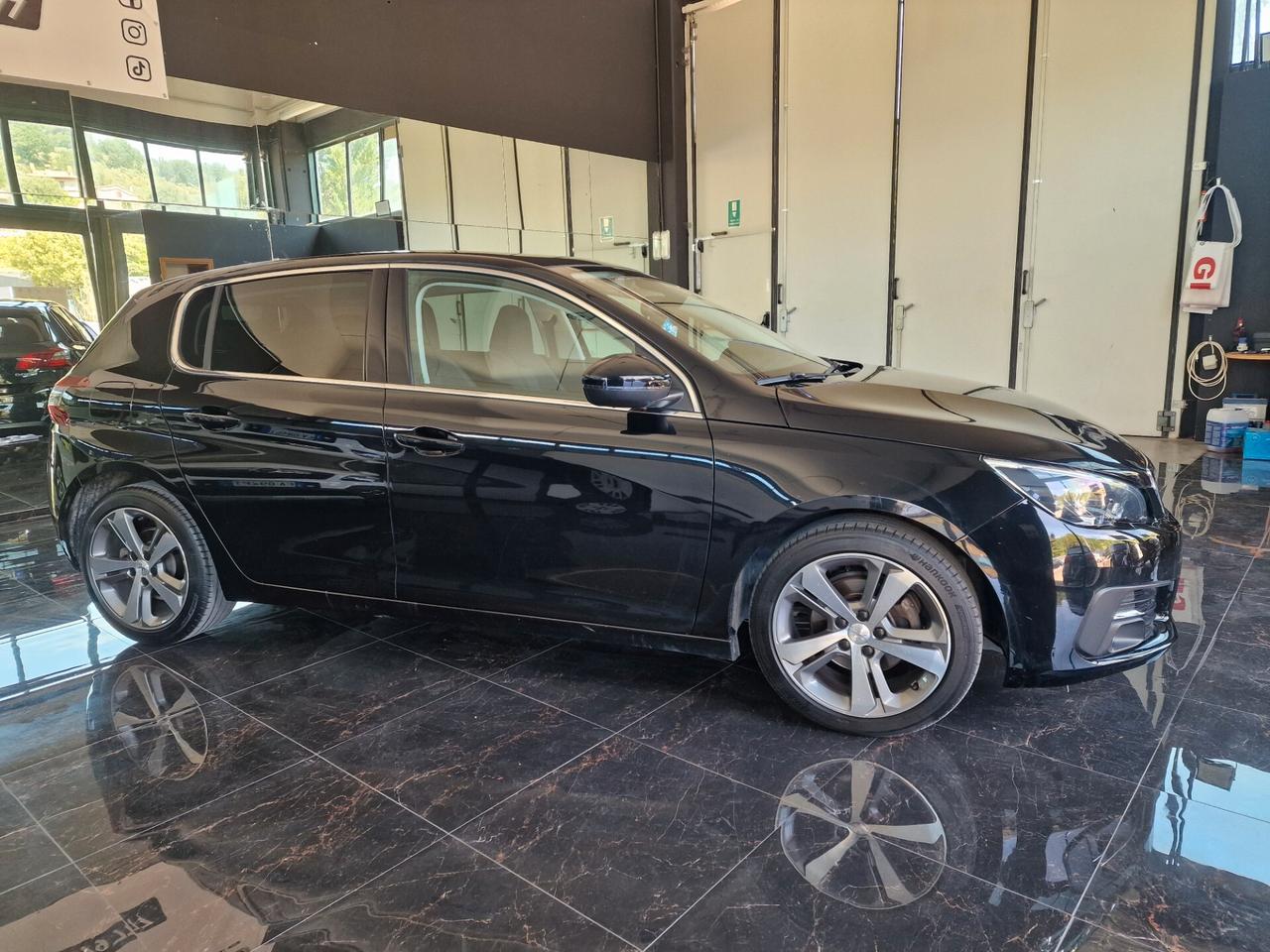 Peugeot 308 BlueHDi 130 S&S GT Line, 122 mila chilometri