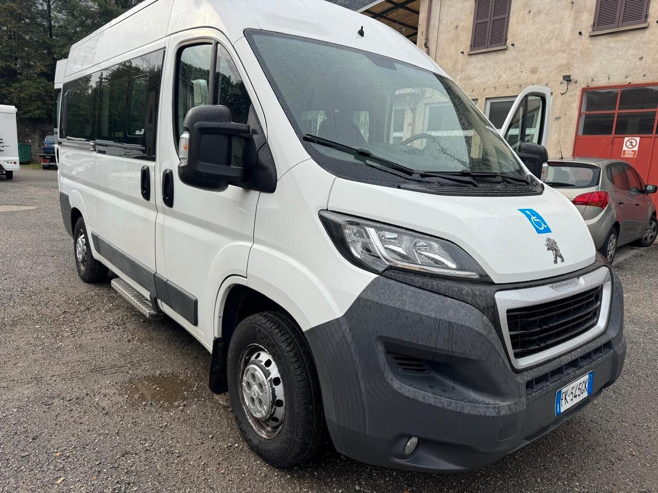 Peugeot Boxer TRASPORTO DISABILI CARROZZINE 330 2.0 BlueHDi/110CV PEDANA SOLLEVATRICE CARROZZINE