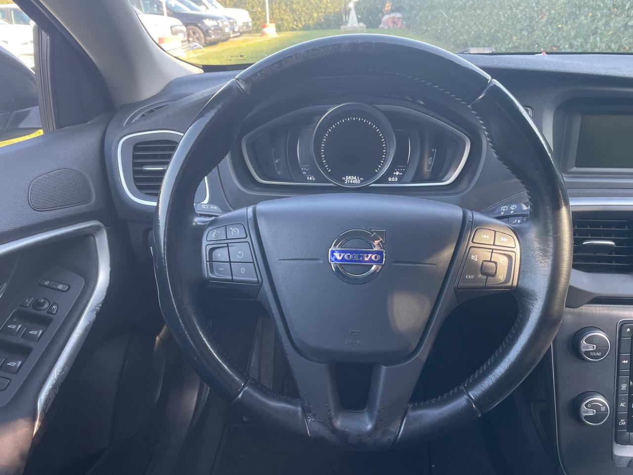 Volvo V40 2.0 D2 120cv MOMENTUM/GARANZIA 12 MESI