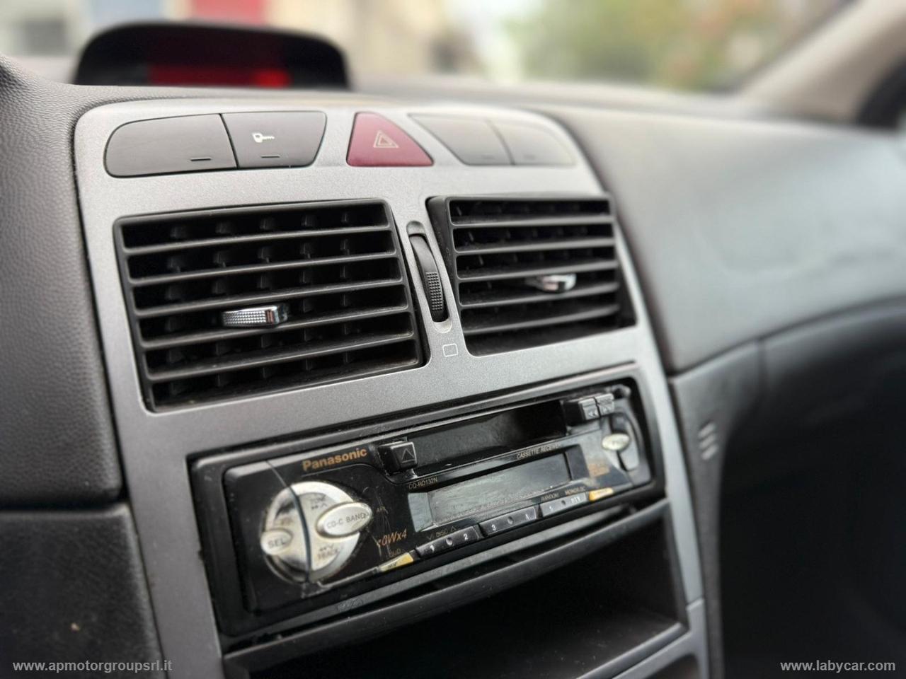 PEUGEOT 307 1.4 5p. XR