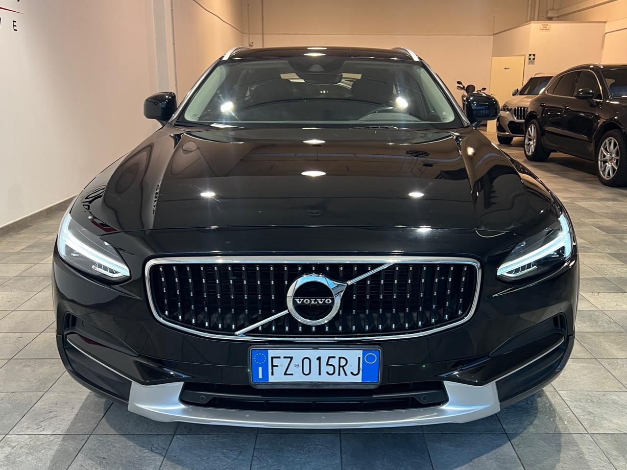 Volvo V90 Cross Country 2.0 d4 Business Plus awd geartronic