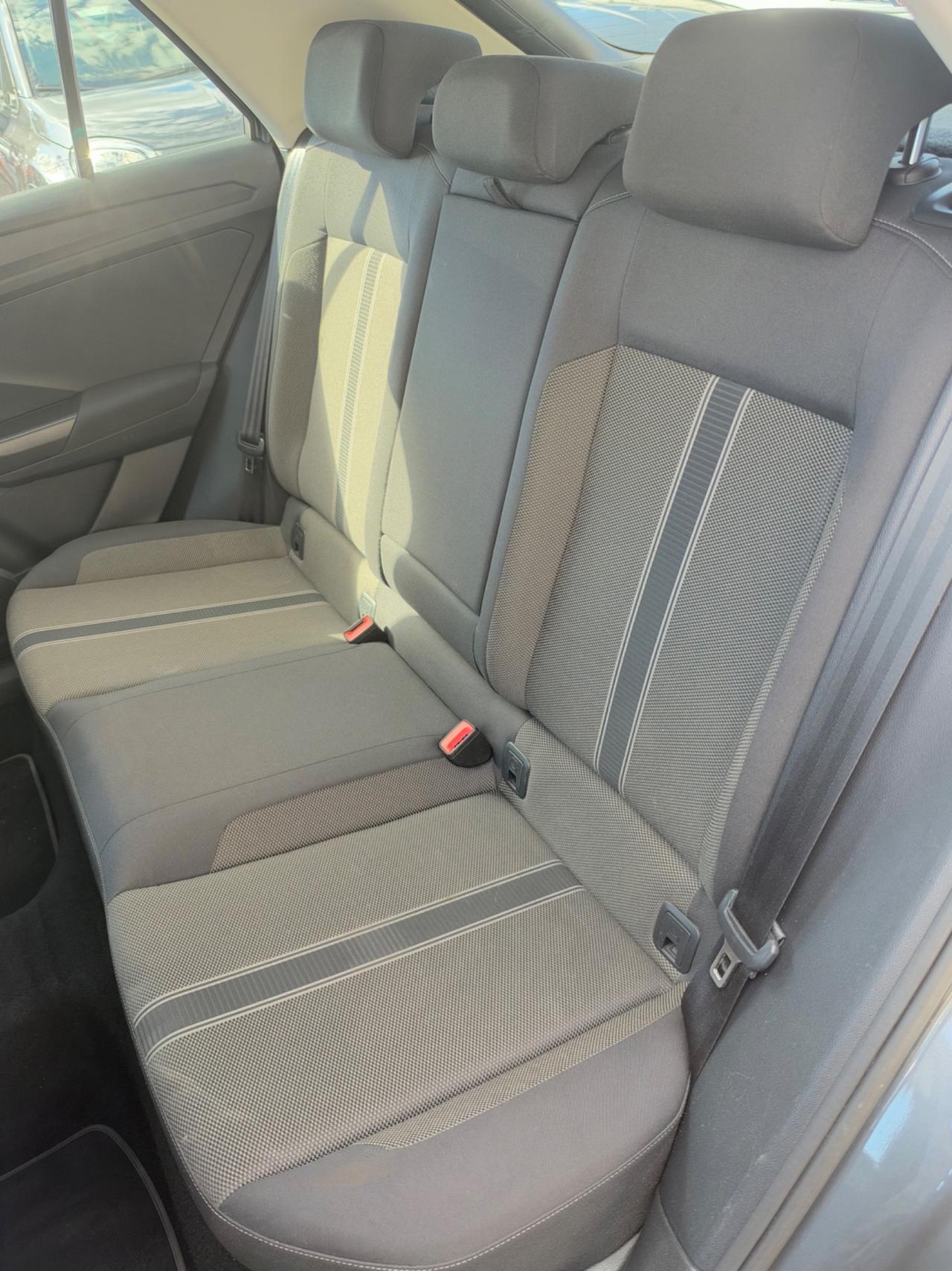 Volkswagen T-Roc 1.6 Diesel 116 Cv