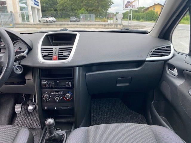 PEUGEOT 207 1.4 75CV 5p. "NEOPATENTATI"
