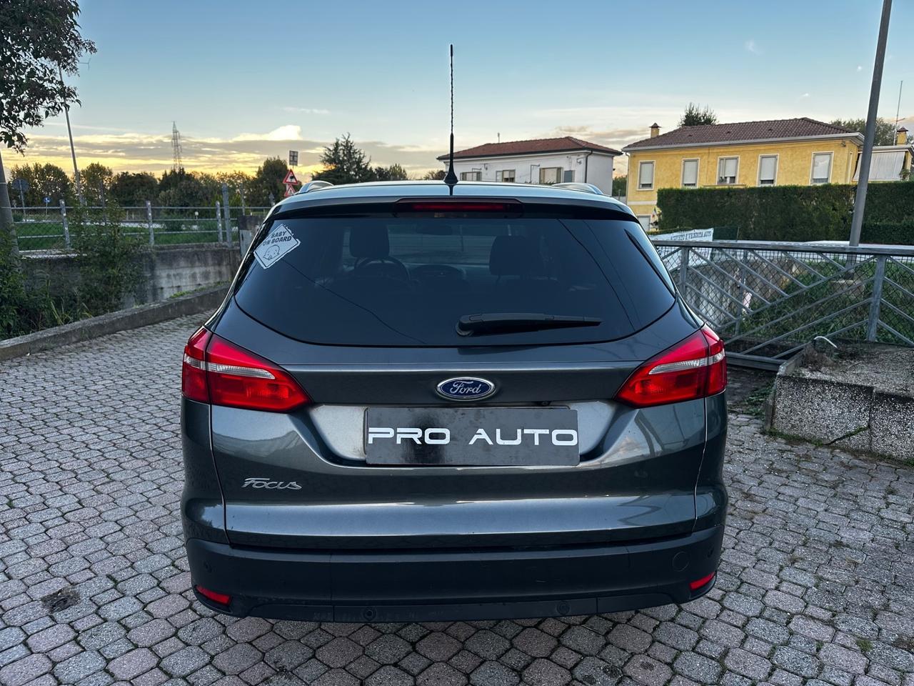 Ford Focus 1.6 120 CV GPL SW Plus